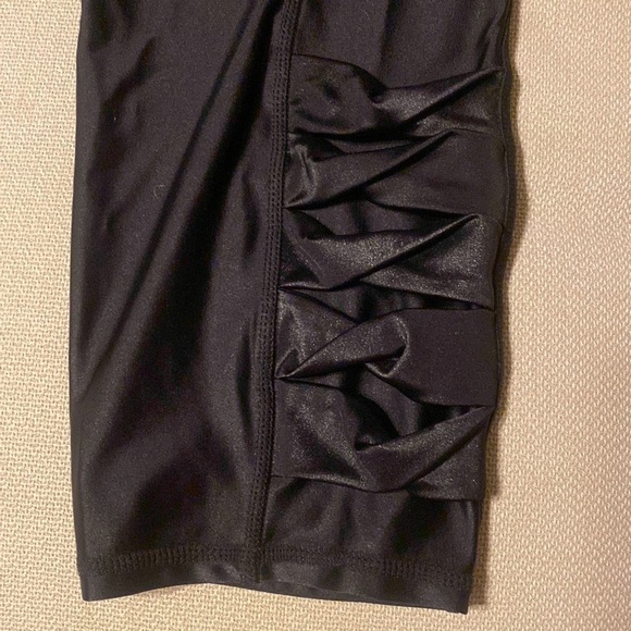 Zuda Interlock Knit Leggings with Twist Trim Detail size Large - Picture 4 of 11